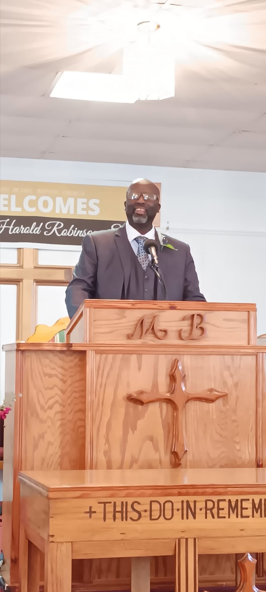 Pastor Harold Robinson Sr.